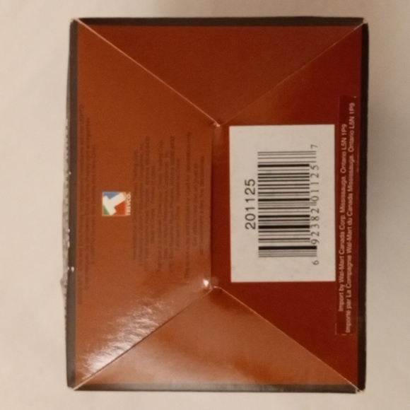 Elvis Presley Collectible Christmas Ornament - Picture 4 of 9